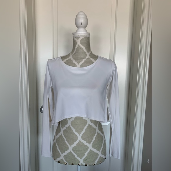 Sympli Crop Long Sleeve - Picture 1 of 4